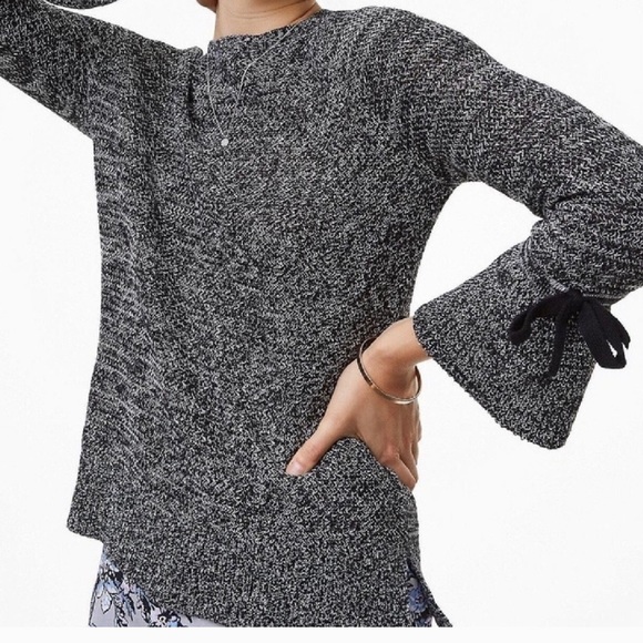 LOFT Sweaters - Loft Cotton Knit Tie Flounce Cuff B&W Sweater
